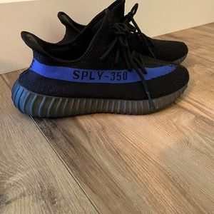 Yeezy Boost 350 V2 dazzling blue
